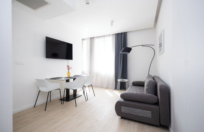 Kula & the Top Apartments - Photo 2