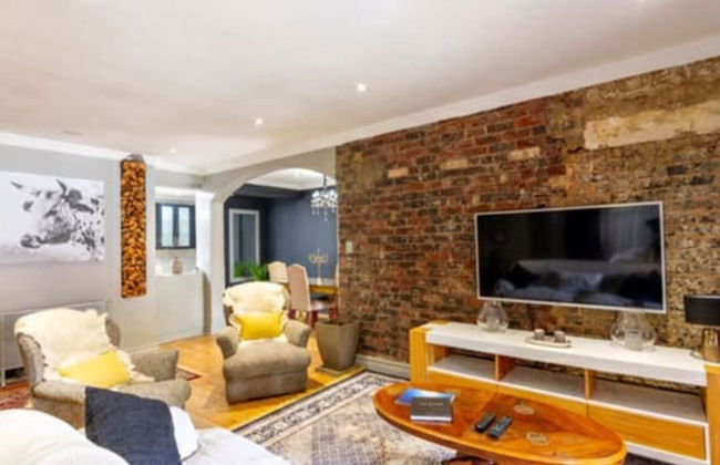 The Minimalist - Photo 38