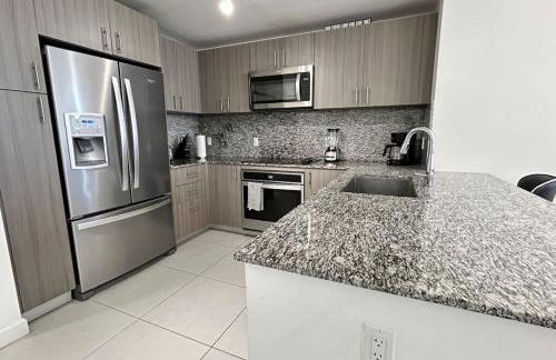 Resort Style Luxury Living in Doral, Miami - Foto 9