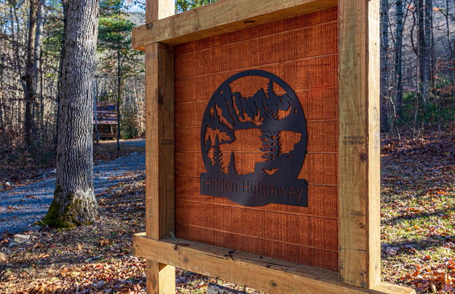 Hidden Hideaway 2 Bedroom Cabin by RedAwning - Foto 31