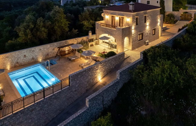 Luxurious Villa With Private Pool, Near a Couple of Restaurants & Sandy Beach - Foto 24