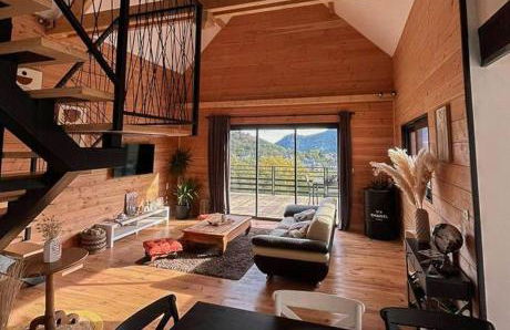 Gorgeous Wooden Chalet Near Lourdes - Photo 2