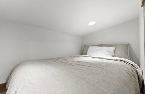 Snowghost Den-Luxury Ski In Ski Out Home Sleeps 9 with 3 Bedrooms 2 and a half Bathrooms and Private Hot Tub - Foto 12