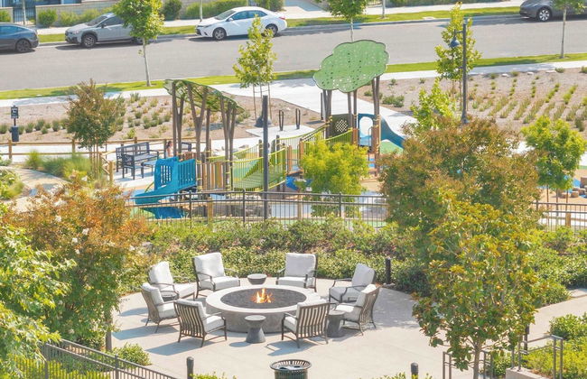 @marbella Lane - Stylish Dream Home in RMV w/ Pool - Photo 48