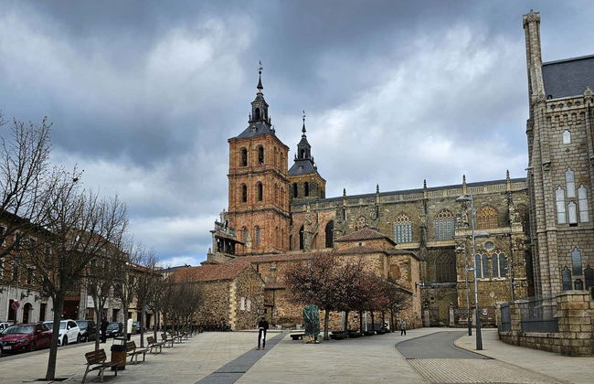 Astorga Walking Tour - Photo 2