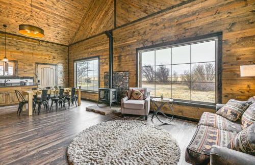 Hike, Hunt & Unwind: Mtn-View Cabin in Del Norte! - Photo 4