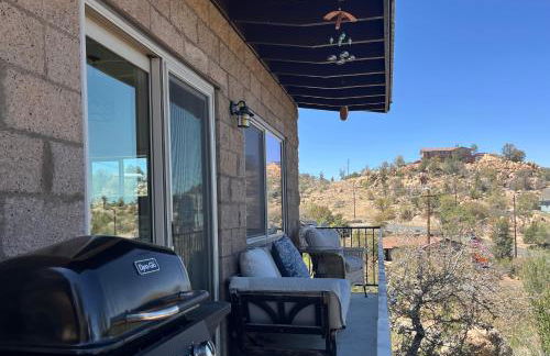 Eagles Nest Casita Luxury king memory foam bed feather pillows & duvet Amazing views, private balcony, Great location & Dog friendly - Foto 13