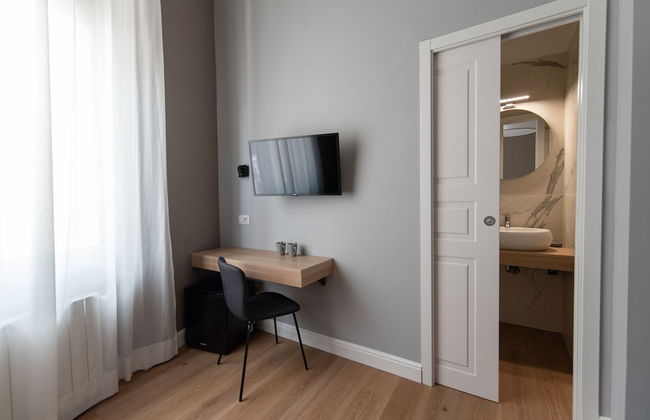 Nolana 28 Rooms in Naples - Photo 4