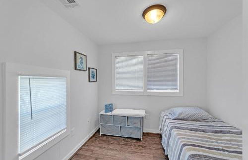 Charming 2-BR Home, 4 Blocks to the Boardwalk home - Foto 15