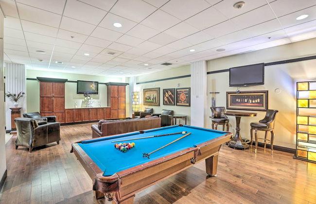 Heart of Dtwn Omaha: Historical Apt w/ Perks - Foto 22