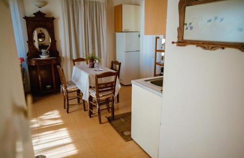 Traditional Architecture Seafront Stone House in 25000sqm Olive Grove - C - Photo 10