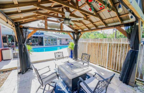 Upgraded Lux Retreat in Coconut Creek with Pool and Hot Tub - Foto 7