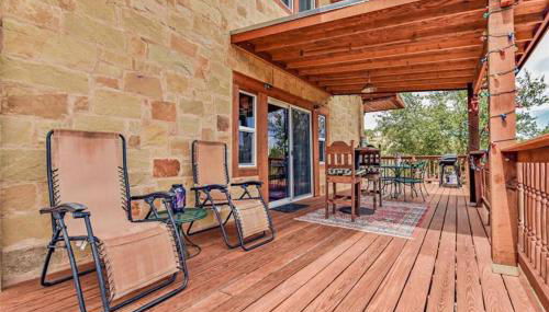 RUSTIC BLUEBONNET CABIN With VIEW BY HIDDEN FALL PARK - Foto 1