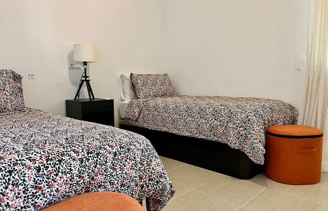 Beautiful Villa With Pool Scenic Views Sleeps 8 - Photo 28