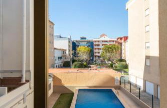 Apartamento segunda línea piscina frente al mar - Foto 33