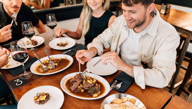 Tour de tapas por Madrid - Foto 3, Probando las carrilleras