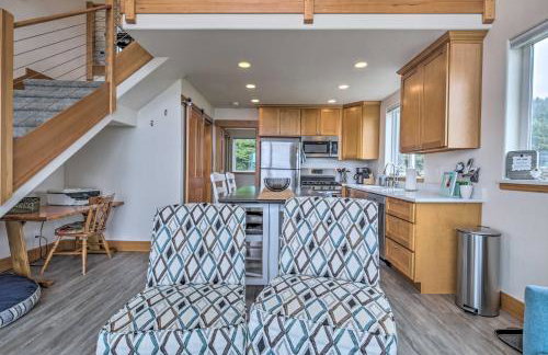 Yachats Gem with Private Balcony and Ocean Views! - Foto 5