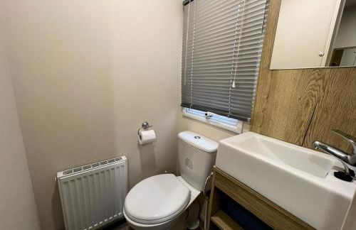 Cosy 3BR Getaway in Beautiful Country Park - Pass the Keys - Foto 11