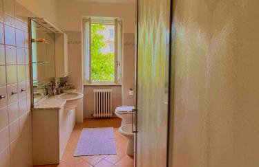 Beautiful apartment on Lake Como - Private Parking - Foto 31