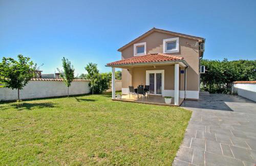 Ema Holiday Home - Foto 8