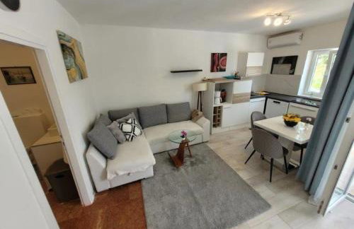 Apartment für 4 Personen mit Jacuzzi und Pool - Foto 10