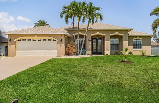 Family Friendly - Private Pool - Sleeps 10 - Foto 1