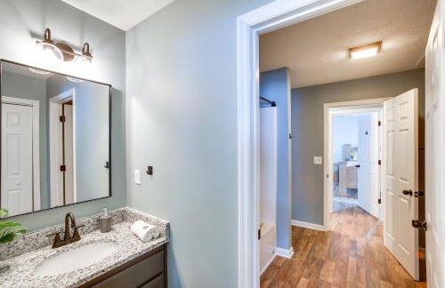 Private Deck and Game Room Portland Group Getaway - Foto 22