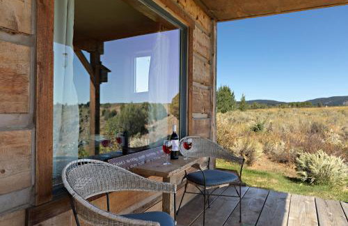 Lindas Perch by KABINO On Bank of Henrys Fork Mtn Views Fishing 6 acres Snake River WIFI - Foto 34