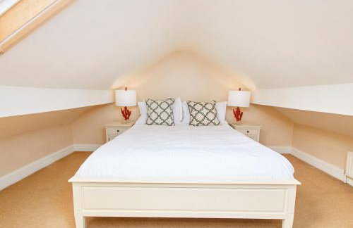 North Lodge - Photo 9