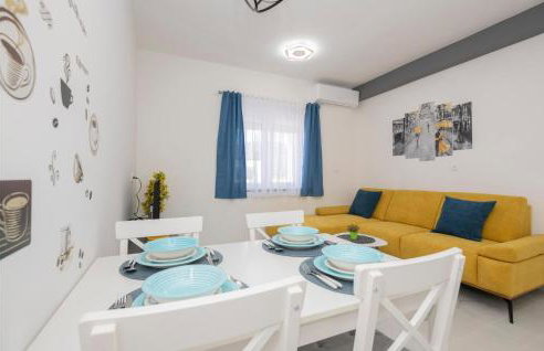 Awesome Home In Veliki Prolog - Foto 6