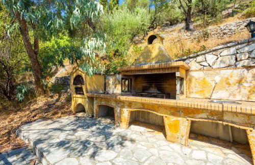 Villa Petros Large Private Pool Walk to Beach Sea Views A C Wifi Car Not Required - 180 - Foto 51