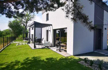 Przystań Dobrej Energii, domki całoroczne z gorącą balią z hydromasażem - Foto 1