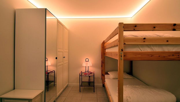 Seaside Escape w/ Balcony - Foto 2, Habitación