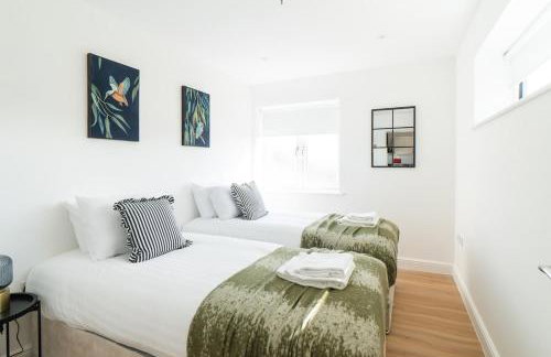 Elegant 2BR Apartment for a Relaxing Getaway # 4 - Foto 16