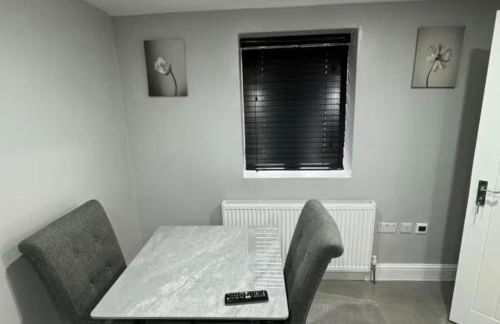 Apartment-Sleeps3-Parking-Internet - Photo 7