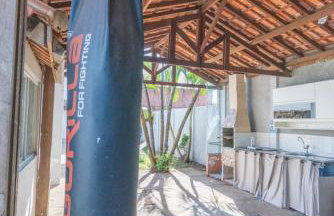 Casa com Piscina e Churrasqueira no Parque Fehr - Foto 37