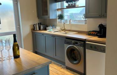 5 Edgebury - Photo 3