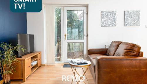 Bright and Warm 1-bed Annexe in West Bridgford, Nottingham by Renzo, Free Driveway Parking! - Foto 2