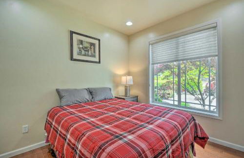 Charming Medford Getaway about 4 Miles to Downtown! - Foto 11