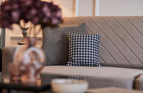 R B Apartment Hamburg Comfort am Flughafen für 1-5 Personen - ideal für Geschäftsreisende und Familien - Küche - Smart TV - Waschtrockner - kostenloser Parkplatz - Foto 9