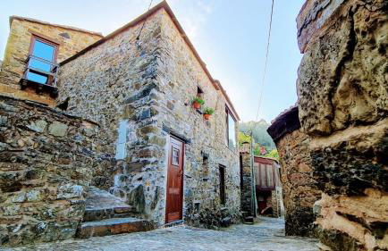 Casa Catraia Gondramaz no Pulmão da Serra da Lousã - Foto 17