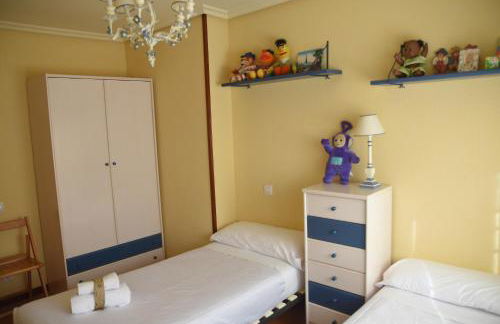 Chalet en urbanización con piscina - Foto 31