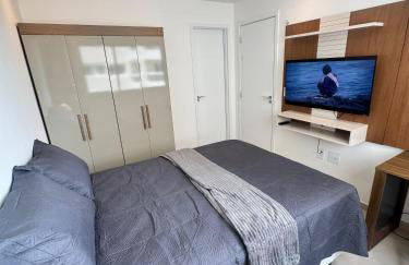 AP completo próx ao Shopping com piscina, garagem e ar - Foto 31