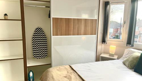 Stunning 3 Bedroom House Near Birmingham Airport and NEC - Foto 5