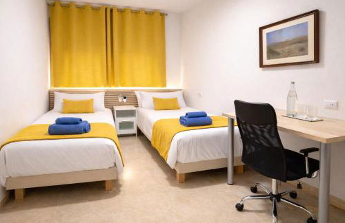 Apto T Patio Sevillano - Garaje privado con carga eléctrica - Photo 13