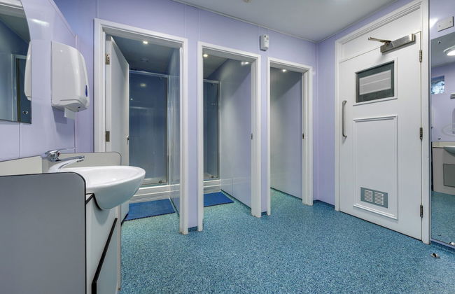 Stableside at York Racecourse - Photo 18