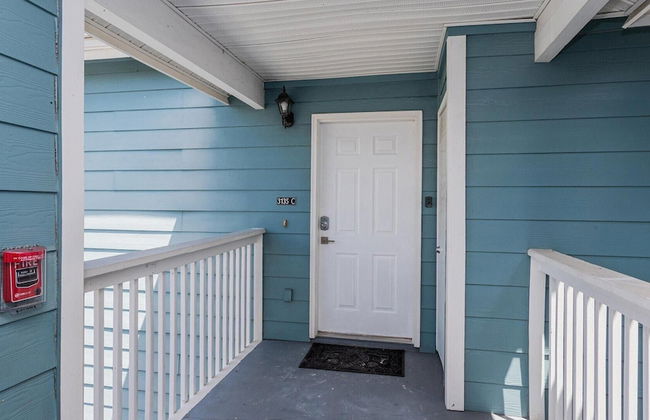 Villas at Island Club Community, Pools, Jacuzzi and More! - Photo 12