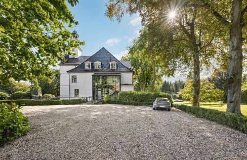 GUT KLETKAMP "Storchennest" - Ferienwohnung im Schlossturm mit 3 Schlafzimmern I Panorama-Turmzimmer mit Naturblick I Gemeinschaftsgarten I 15 Min zur Ostsee I Küche I Parkplatz I WLAN - Foto 22