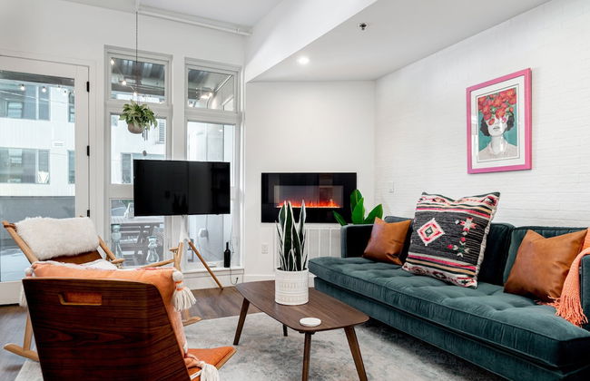 Bohemian Hideaway | RiNo Art Lofts - Foto 1