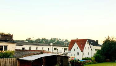 Ganze Monteurswohnung mit 2 Schlafzimmern 90 qm - Photo 2